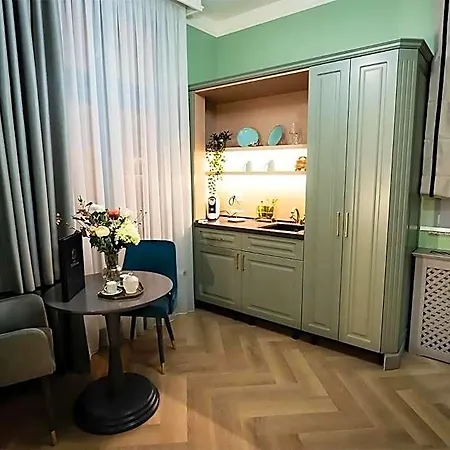 Tempus 5* بوخارست